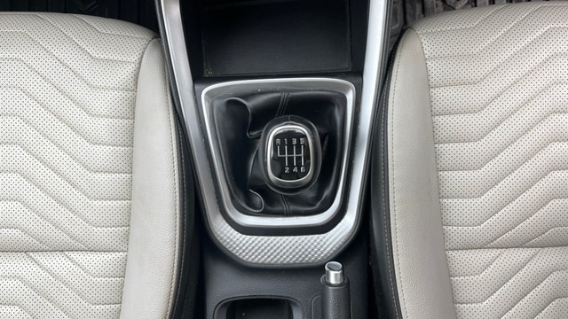 View Kia Sonet Image 43 Used Kia Sonet Image 43