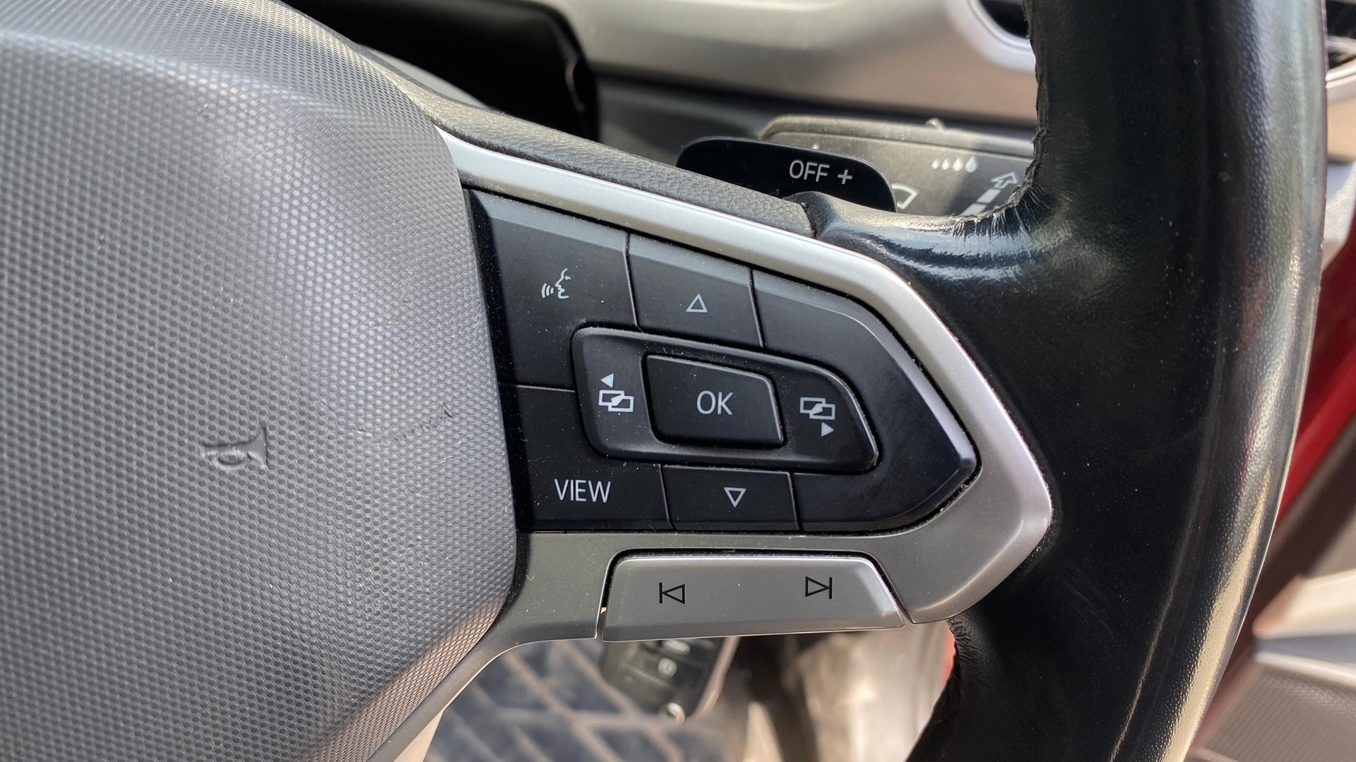 View 2022 Volkswagen Taigun 1.0 TSI Highline AT Image 3 Used 2022 Volkswagen Taigun 1.0 TSI Highline AT Image 3