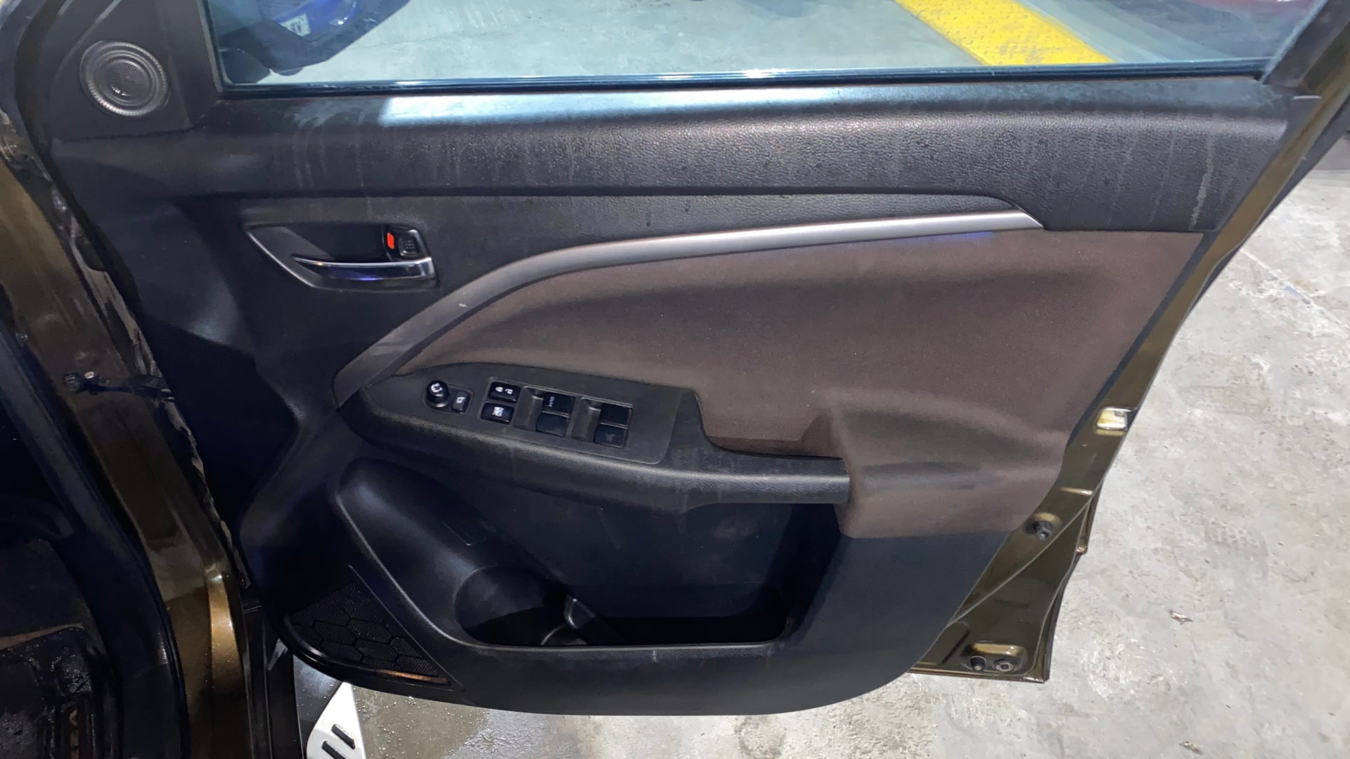 View 2024 Maruti Suzuki 1000 Base Variant Image 40 Used 2024 Maruti Suzuki 1000 Base Variant Image 40