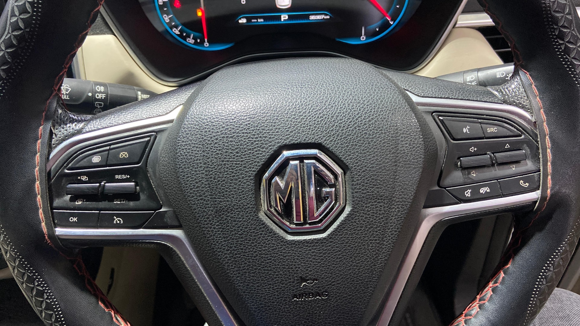 View 2021 MG Hector Sharp CVT Petrol Image 3 Used 2021 MG Hector Sharp CVT Petrol Image 3