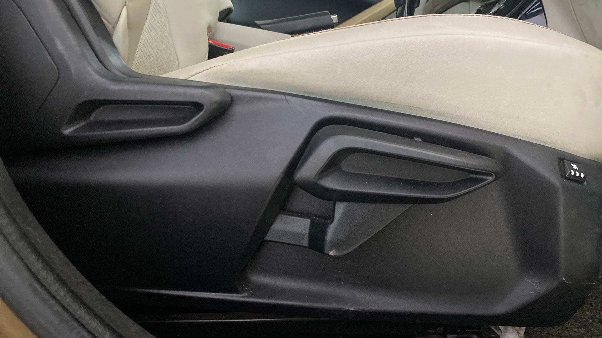 View 2023 Tata Nexon Revotron XZ Plus Luxs Jet Edition Image 18 Used 2023 Tata Nexon Revotron XZ Plus Luxs Jet Edition Image 18