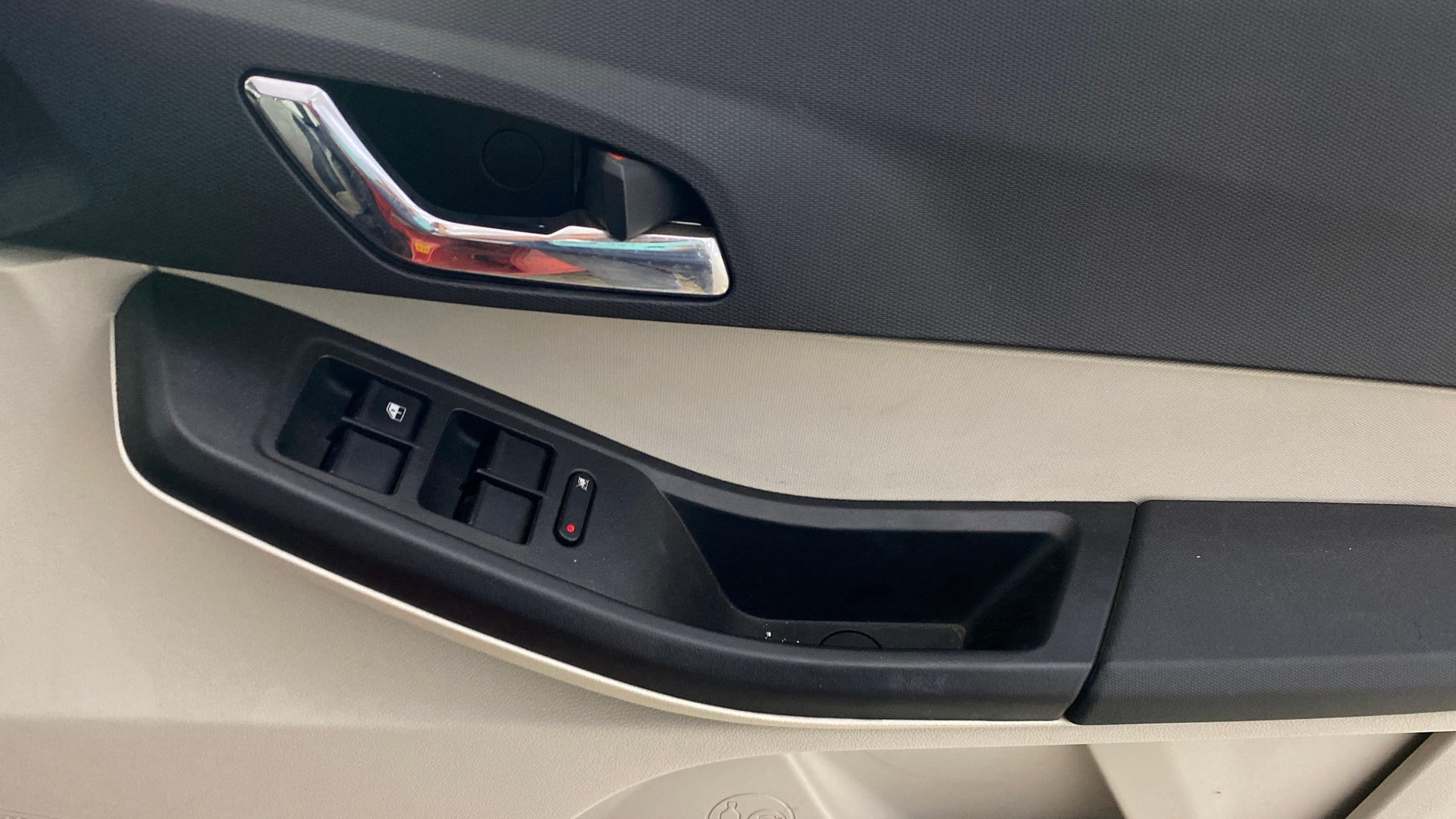 View 2022 Tata Tiago Revotorq XB Image 32 Used 2022 Tata Tiago Revotorq XB Image 32