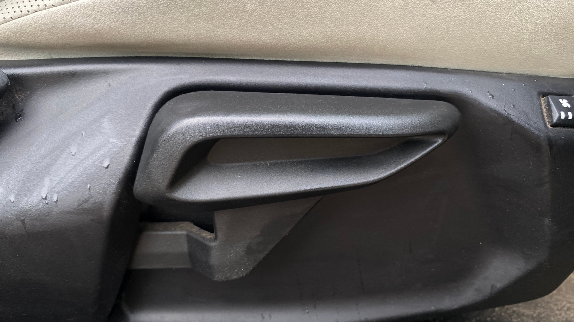 View 2022 Tata Nexon Revotron XE Image 12 Used 2022 Tata Nexon Revotron XE Image 12