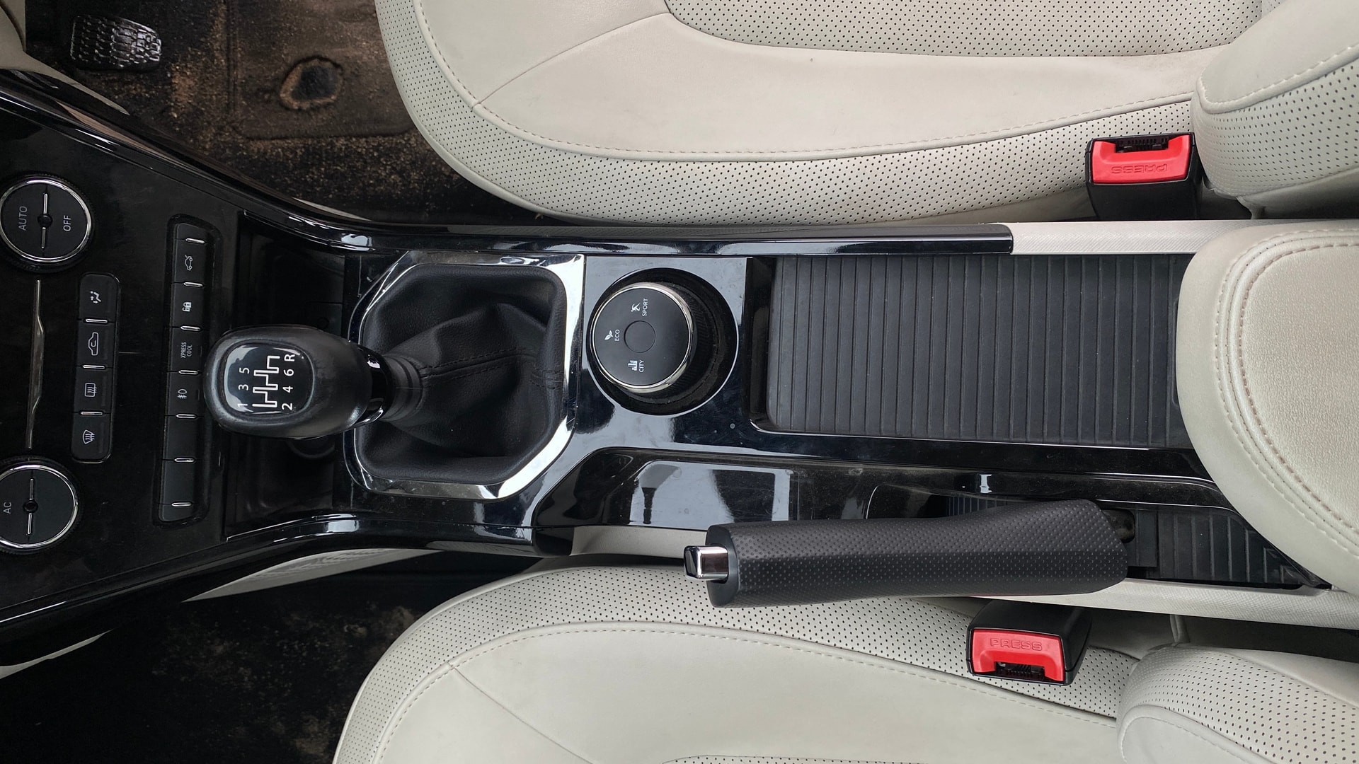 View 2022 Tata Nexon Revotron XE Image 44 Used 2022 Tata Nexon Revotron XE Image 44