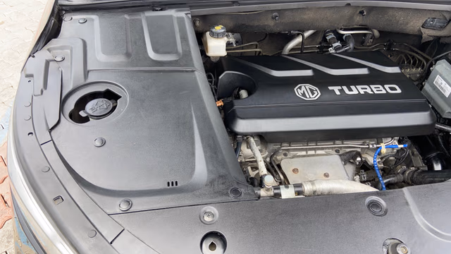 View MG Hector Plus Image 31 Used MG Hector Plus Image 31