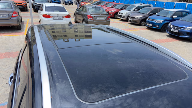 View MG Hector Plus Image 36 Used MG Hector Plus Image 36
