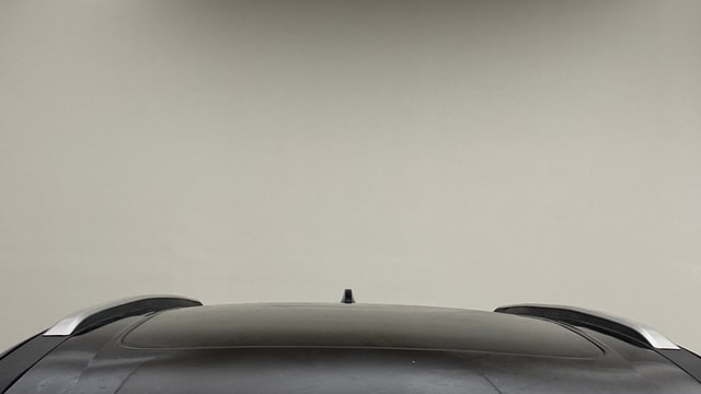 View Mahindra XUV700 Image 36 Used Mahindra XUV700 Image 36