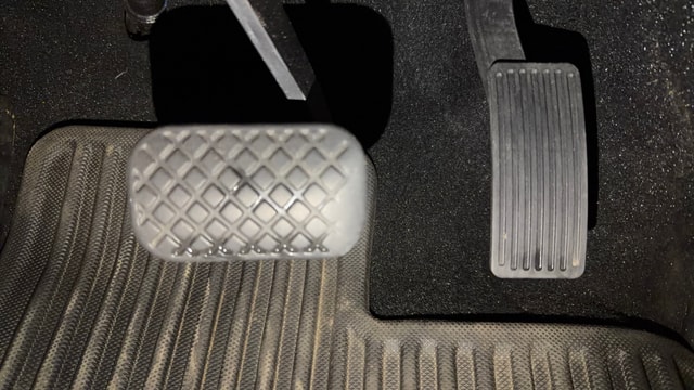 View MG Hector Plus Image 30 Used MG Hector Plus Image 30
