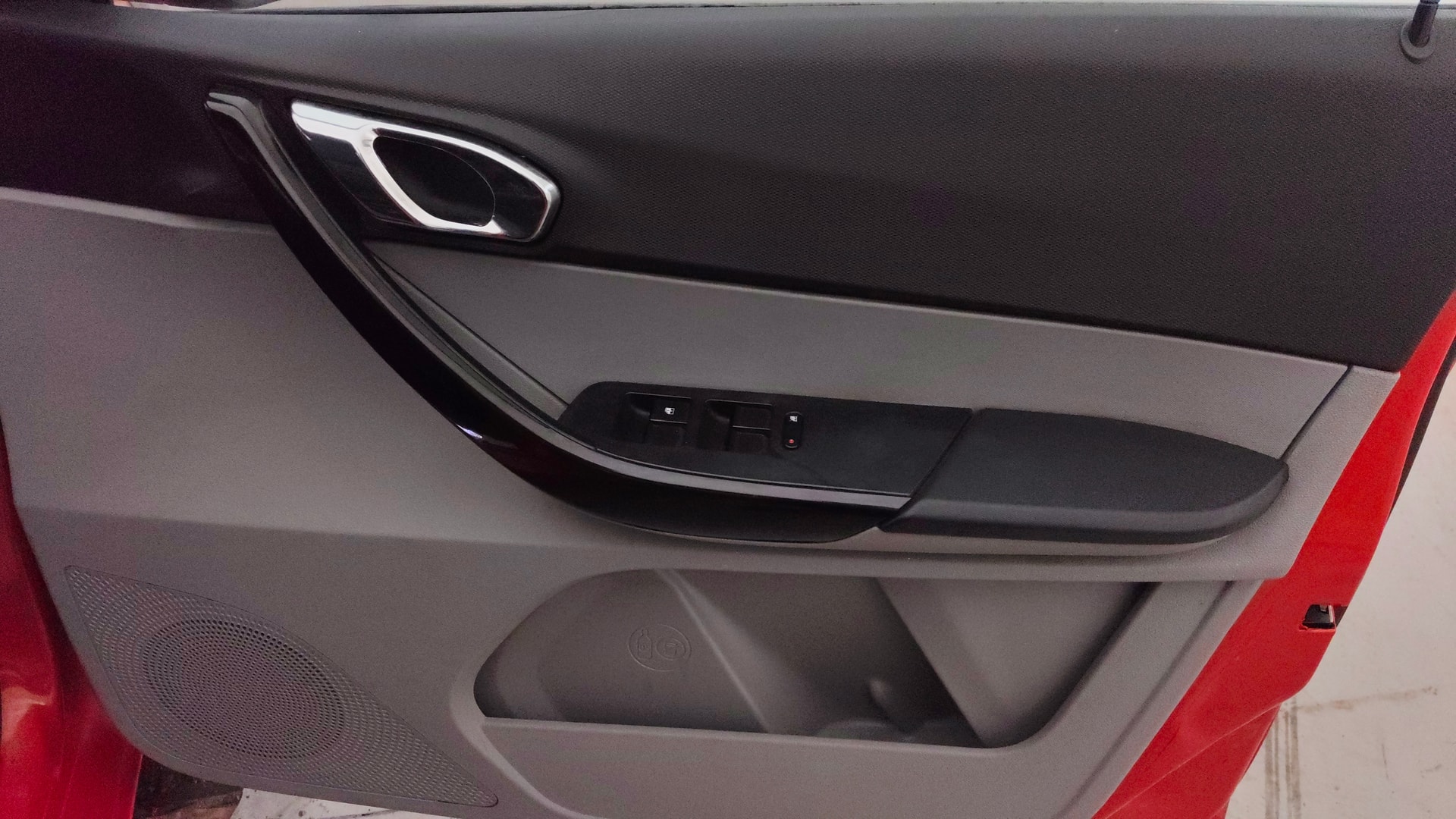 View 2020 Tata Tiago Revotorq XB Image 33 Used 2020 Tata Tiago Revotorq XB Image 33
