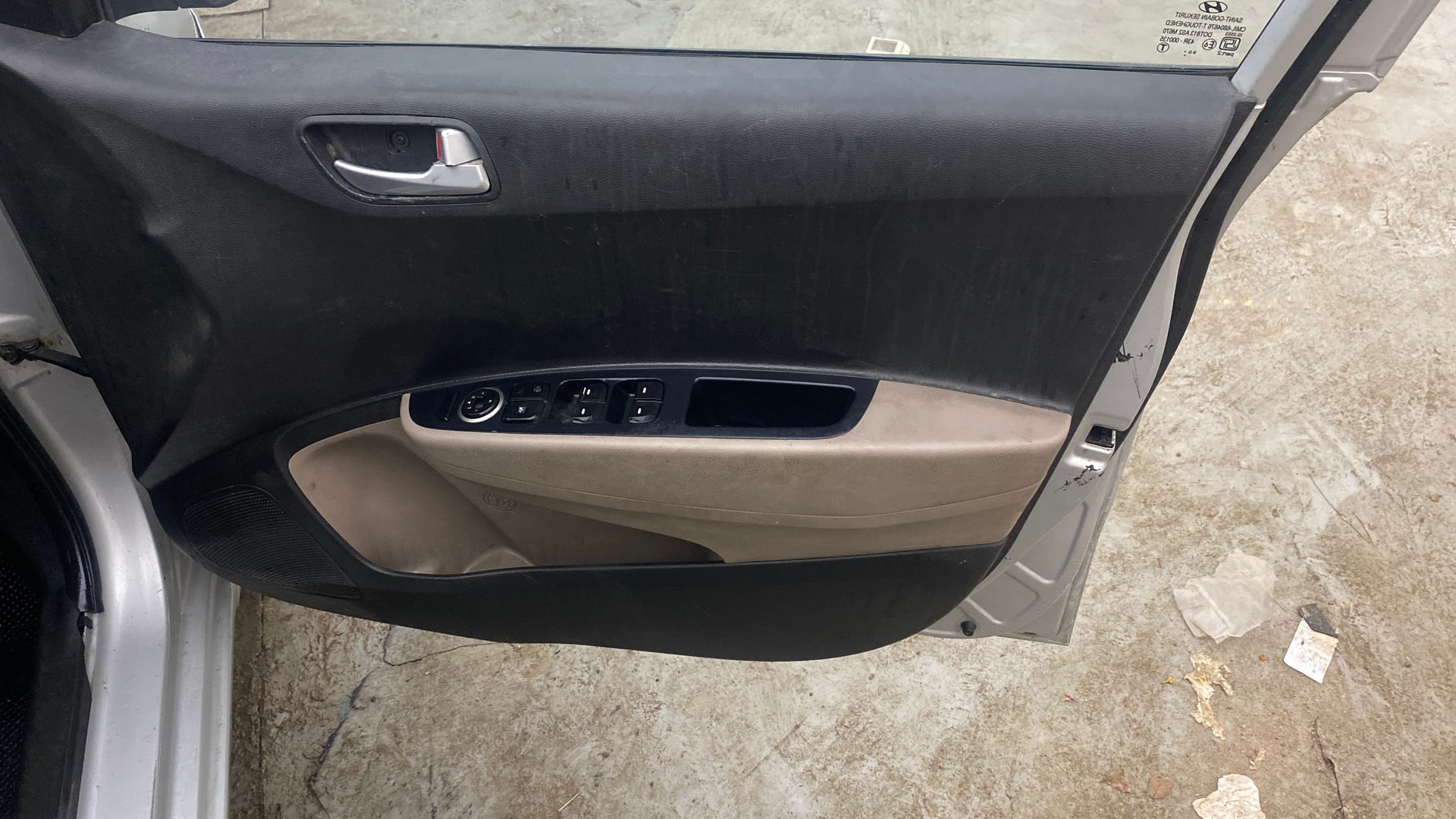 View 2017 Hyundai Grand i10 1.2 Sportz(O) Petrol Image 34 Used 2017 Hyundai Grand i10 1.2 Sportz(O) Petrol Image 34