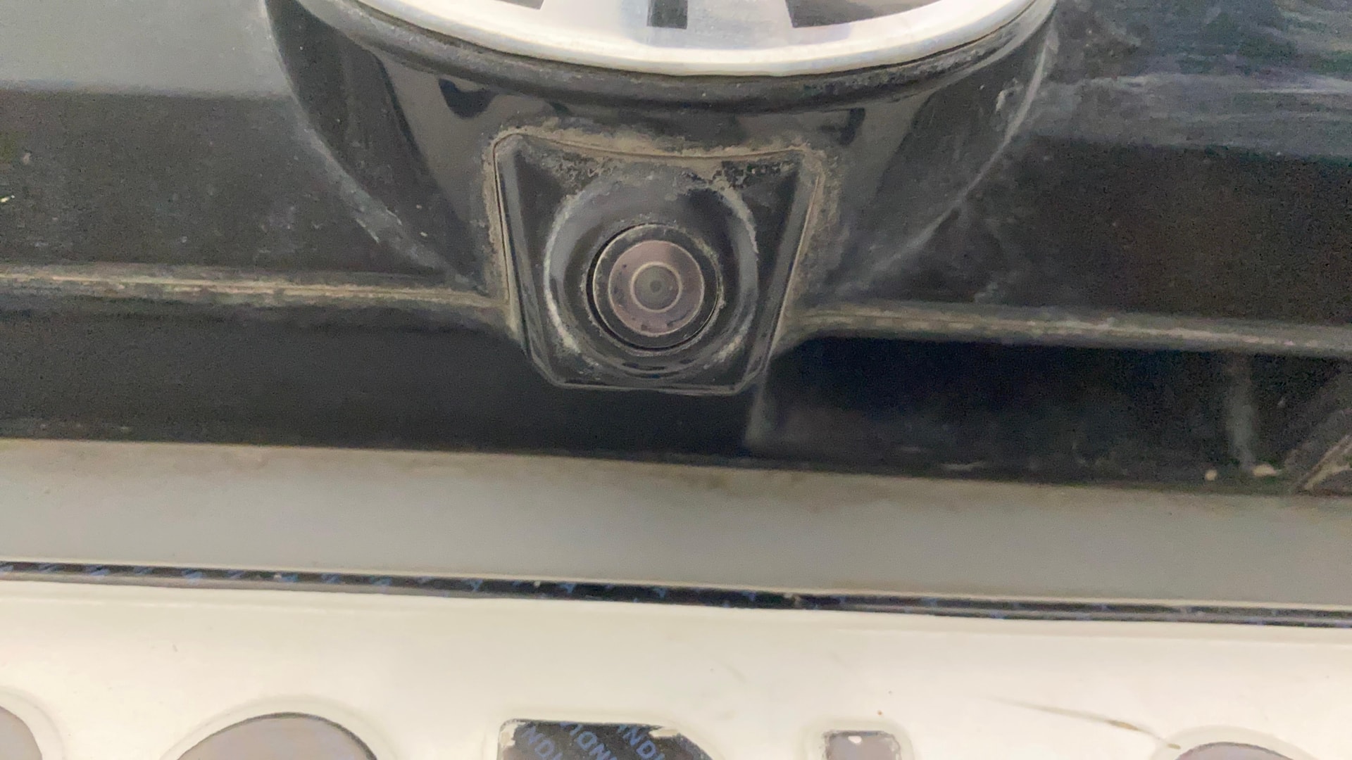 View 2024 Tata Safari Pure (O) Image 17 Used 2024 Tata Safari Pure (O) Image 17