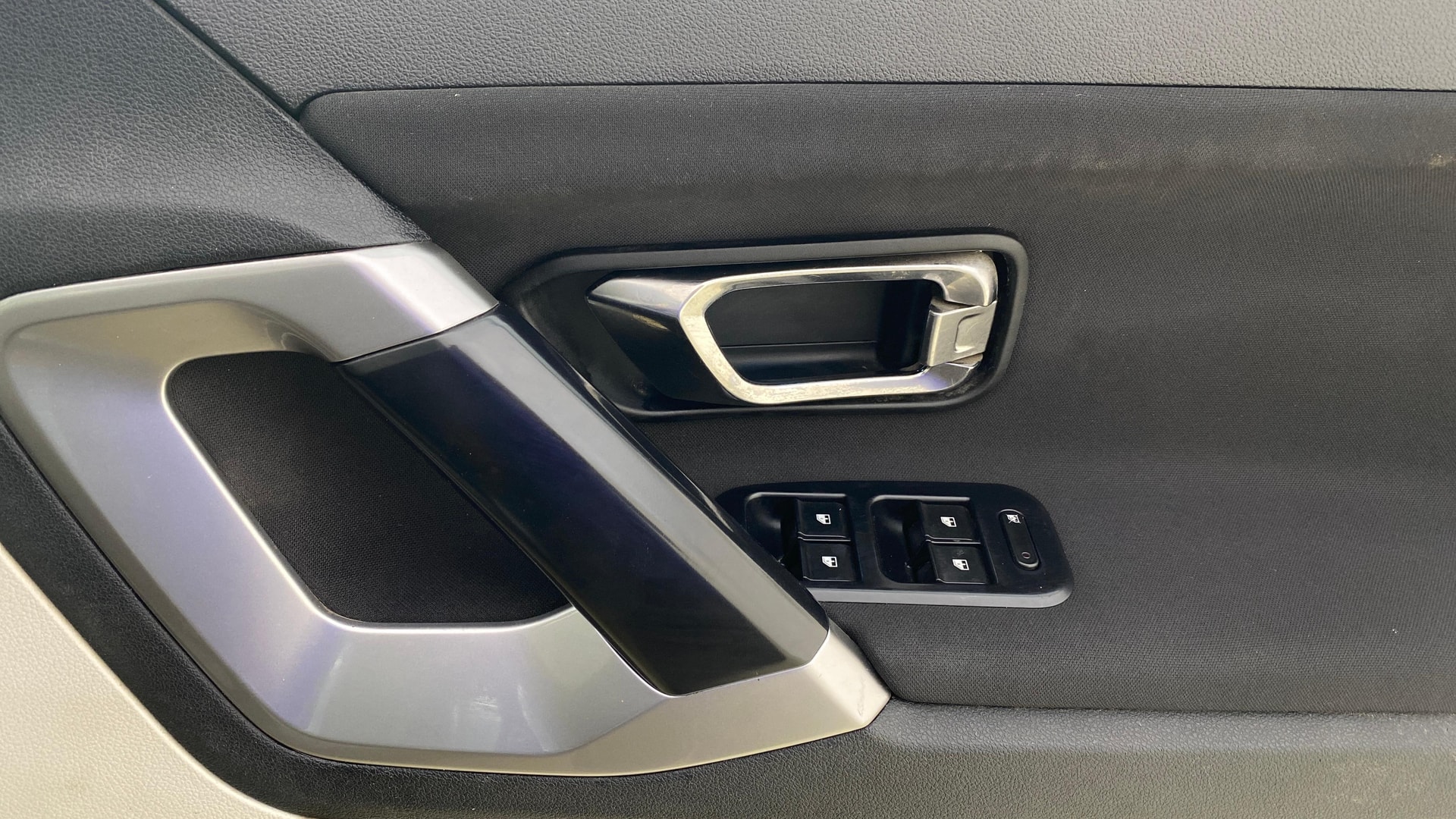 View 2022 Tata Safari XTA Plus Image 41 Used 2022 Tata Safari XTA Plus Image 41
