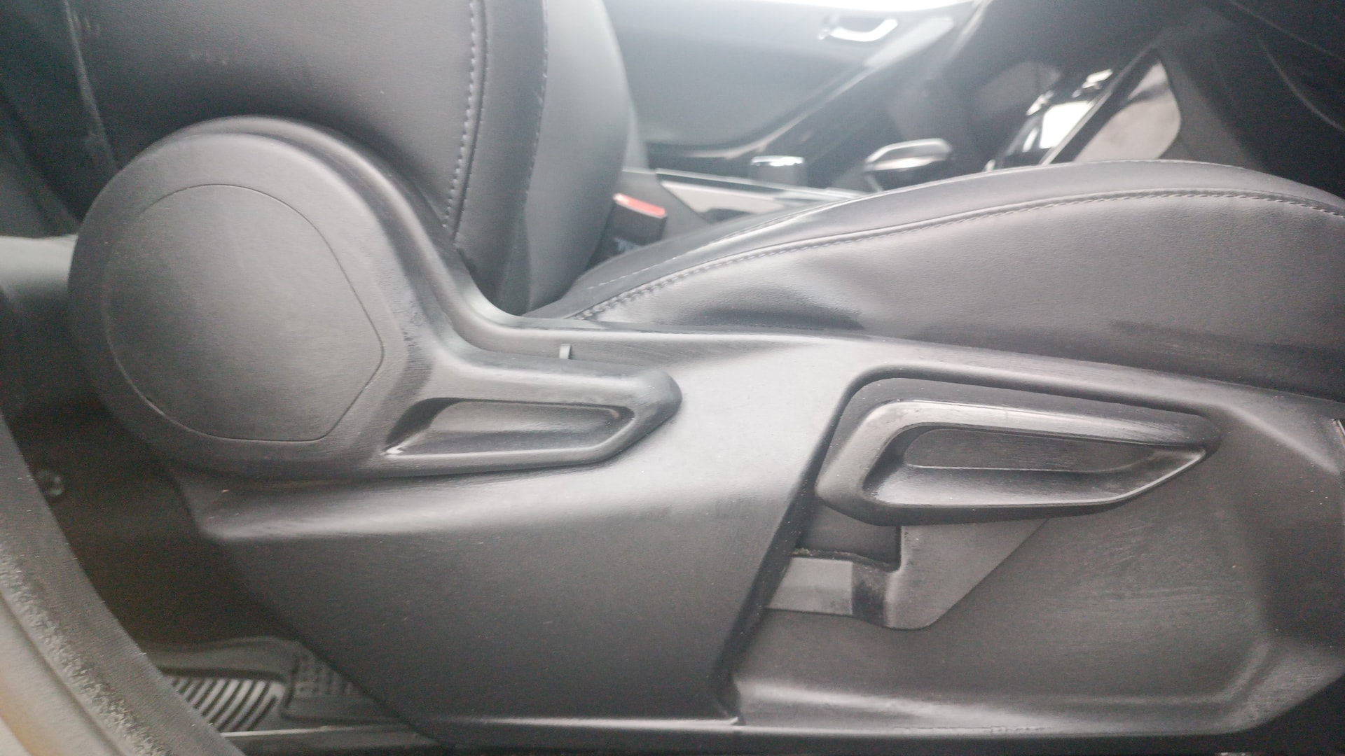 View 2023 Tata Nexon Revotron XE Image 19 Used 2023 Tata Nexon Revotron XE Image 19