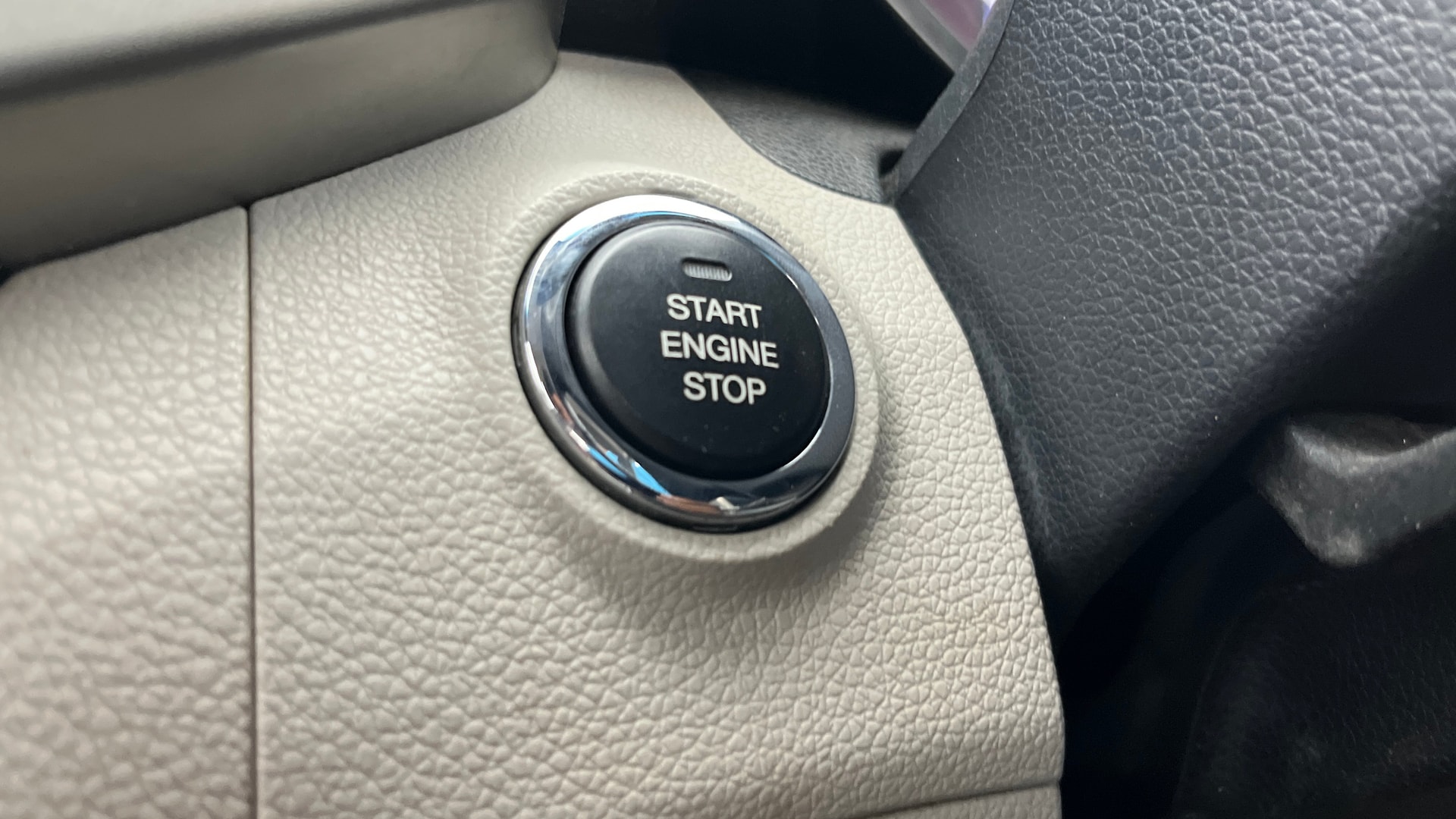 Used 2020 Mahindra XUV300 Used 2020 Mahindra XUV300