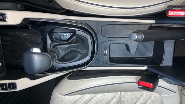 View Kia Carens Image 44 Used Kia Carens Image 44