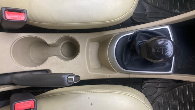 View Hyundai Fluidic Verna Image 38 Used Hyundai Fluidic Verna Image 38