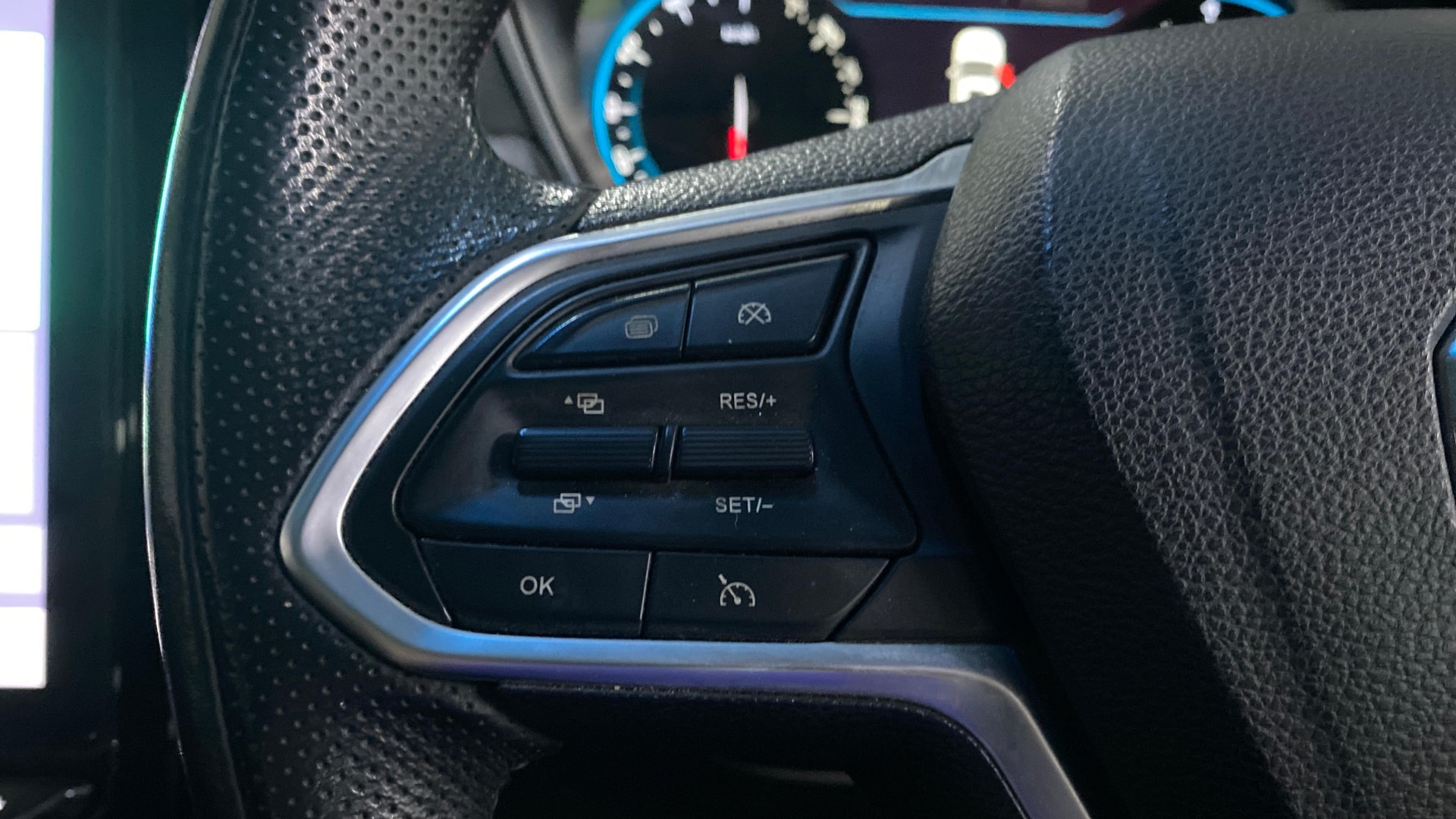 View 2020 MG Hector Sharp Petrol BS IV Image 3 Used 2020 MG Hector Sharp Petrol BS IV Image 3