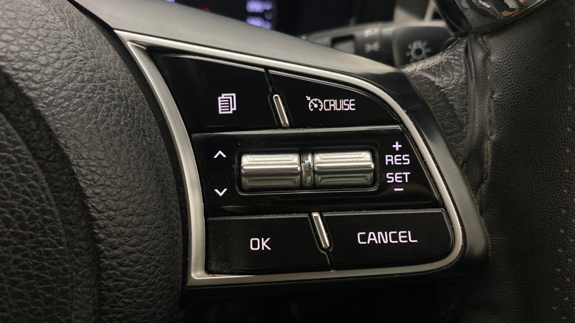 View 2023 Kia Seltos D1.5 CRDI VGT 6MT HTK Plus Image 3 Used 2023 Kia Seltos D1.5 CRDI VGT 6MT HTK Plus Image 3