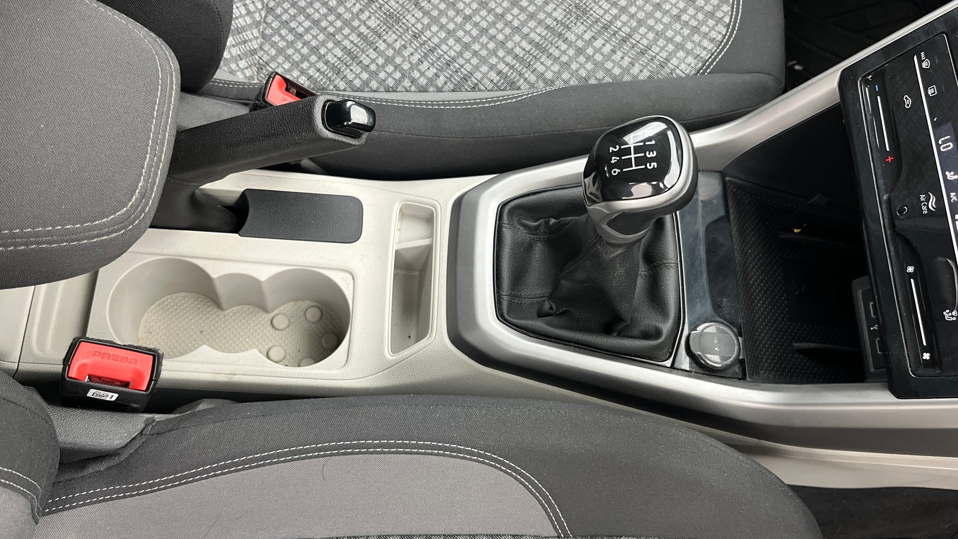 Used 2022 Volkswagen Taigun Used 2022 Volkswagen Taigun