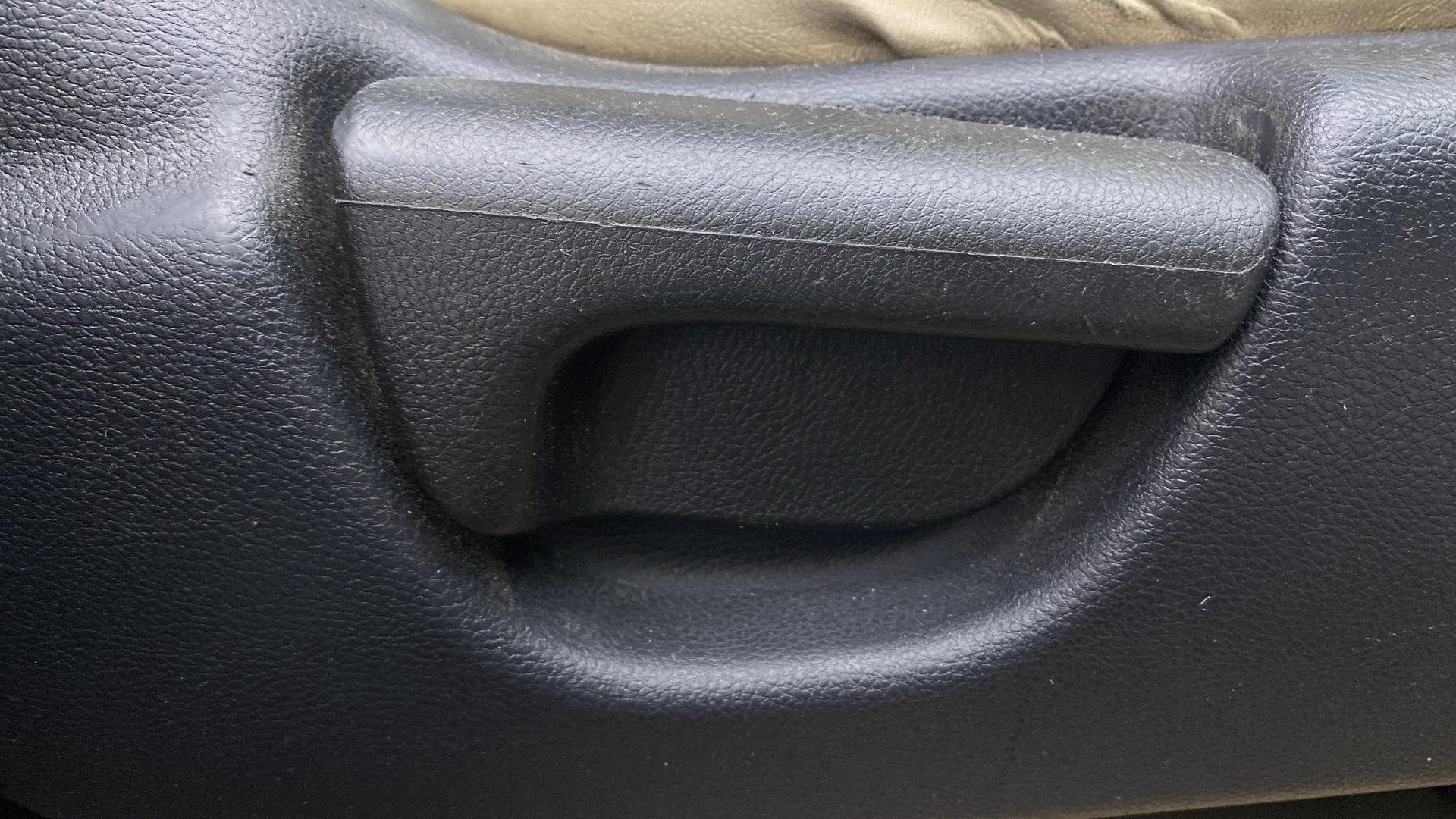 View 2021 Honda City ZX MT Diesel Anniversary Edition Image 19 Used 2021 Honda City ZX MT Diesel Anniversary Edition Image 19