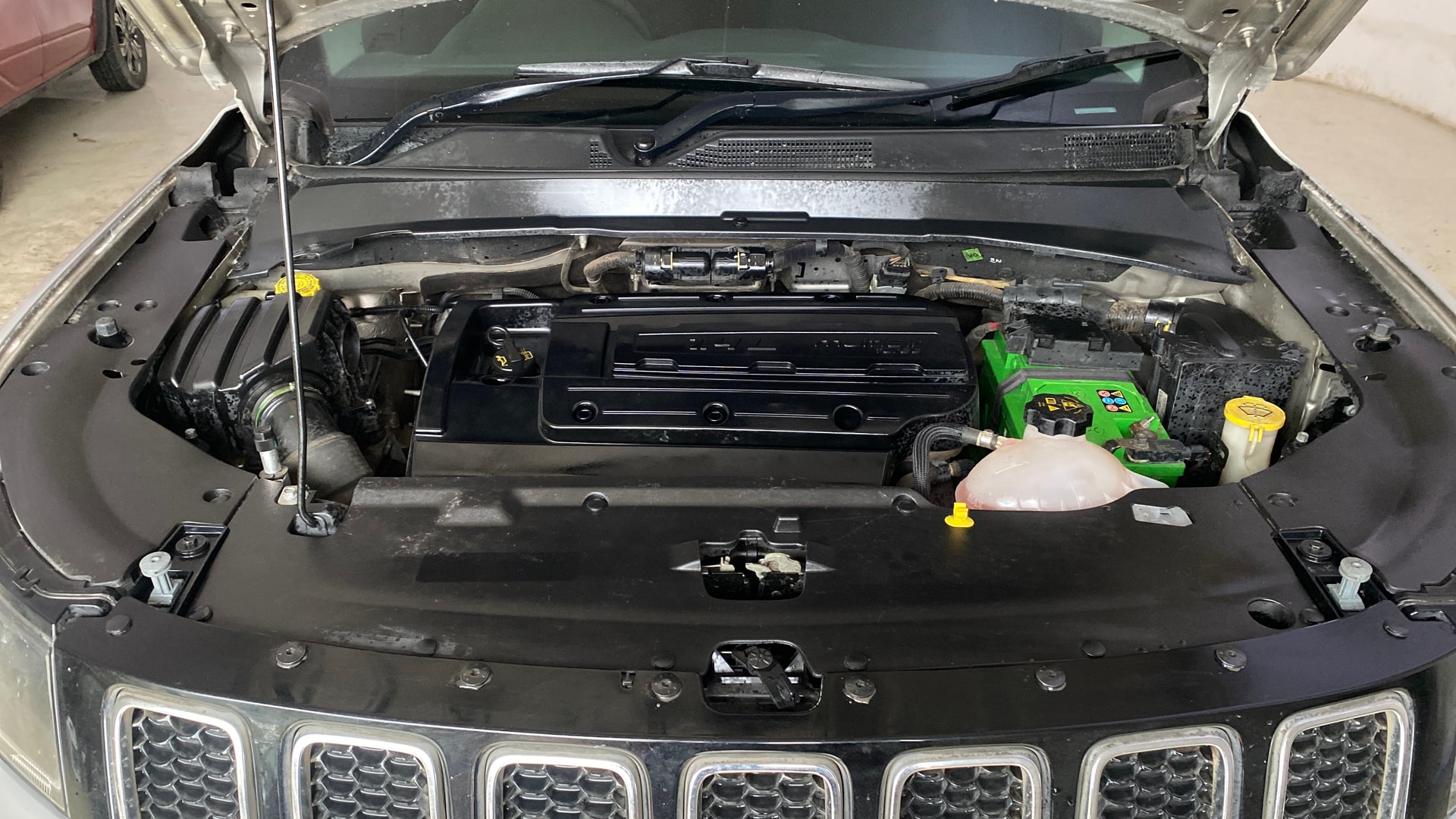 View 2018 Jeep Compass Sport 1.4 Multi AIR Petrol BS IV Image 40 Used 2018 Jeep Compass Sport 1.4 Multi AIR Petrol BS IV Image 40