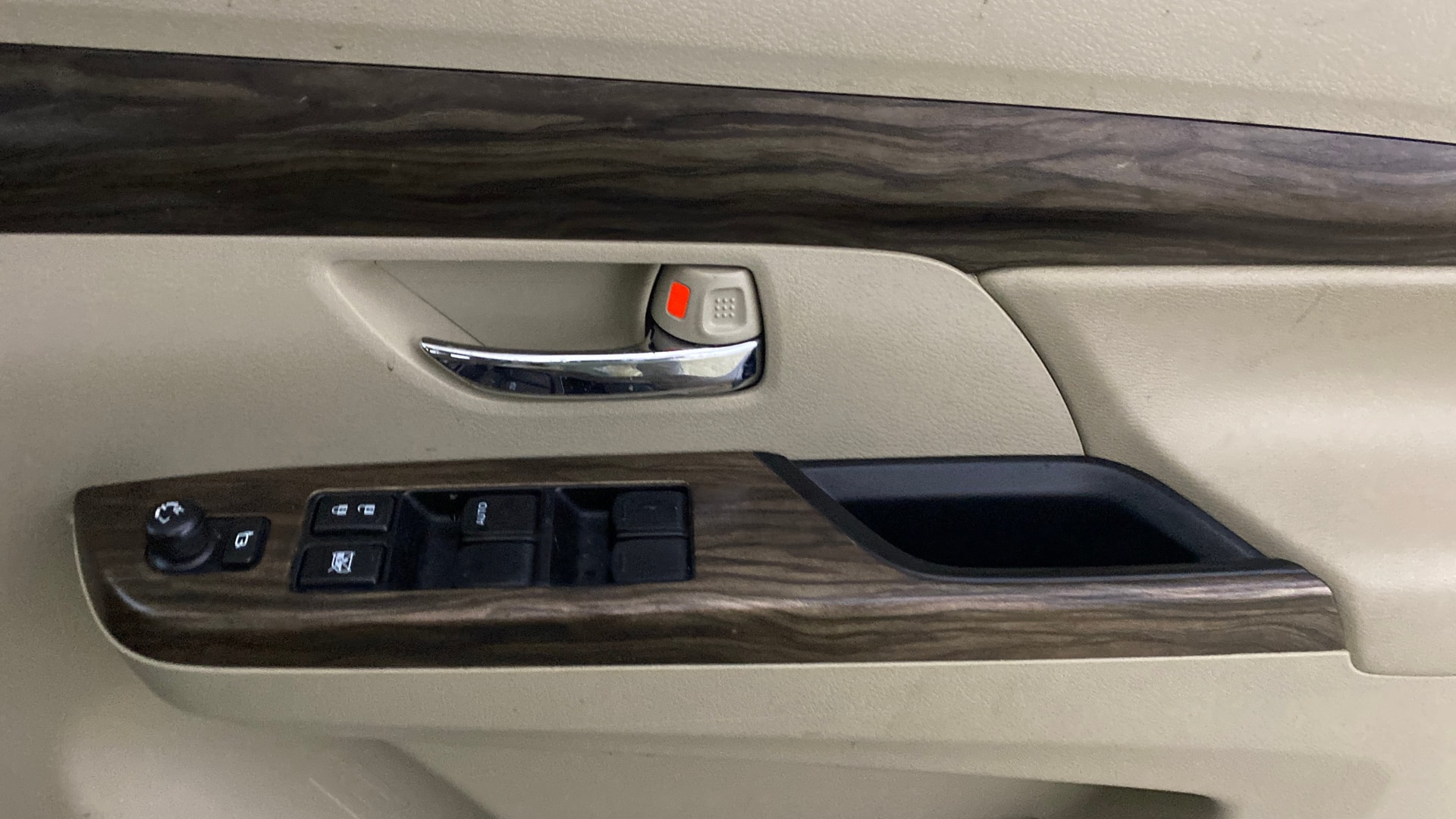 View 2019 Maruti Suzuki 1000 Base Variant Image 34 Used 2019 Maruti Suzuki 1000 Base Variant Image 34