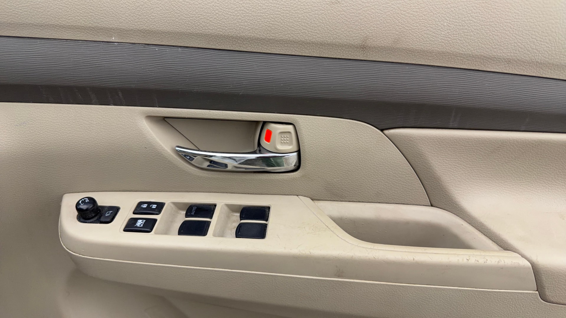 View 2021 Maruti Suzuki 1000 Base Variant Image 34 Used 2021 Maruti Suzuki 1000 Base Variant Image 34