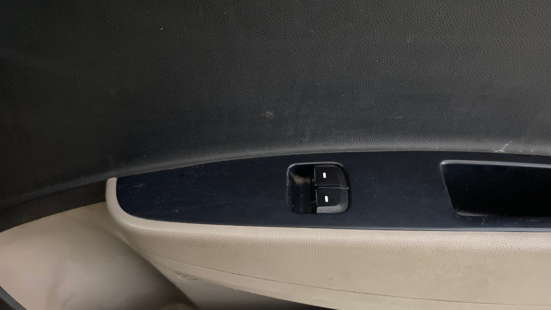 View 2016 Hyundai Xcent Base Petrol Image 32 Used 2016 Hyundai Xcent Base Petrol Image 32