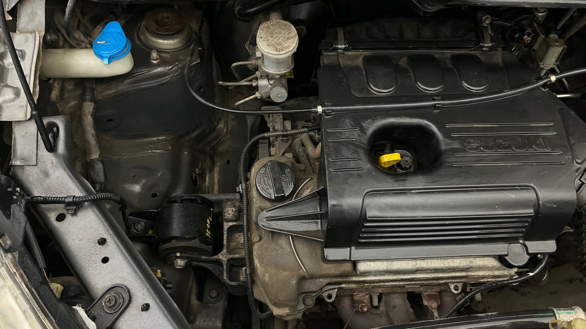 View 2017 Maruti Suzuki 1000 Base Variant Image 3 Used 2017 Maruti Suzuki 1000 Base Variant Image 3
