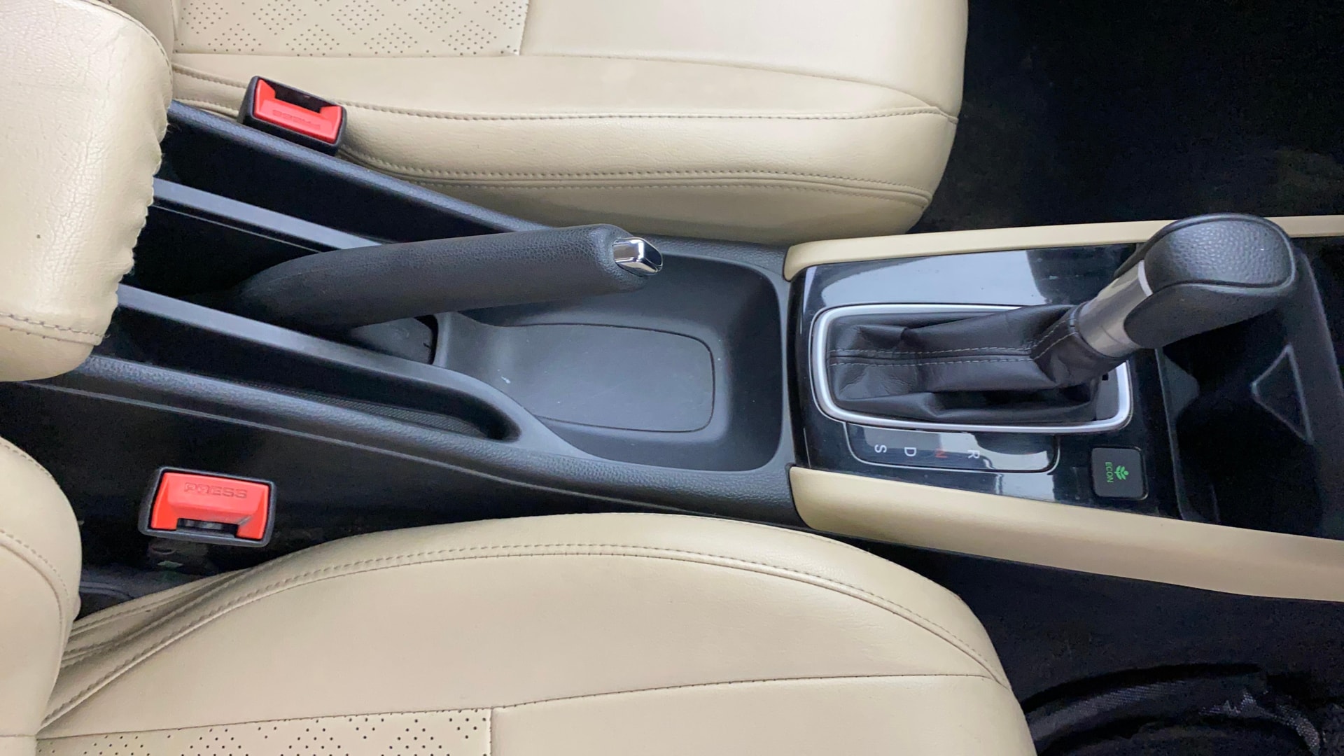 View 2023 Honda City ZX MT Diesel Anniversary Edition Image 40 Used 2023 Honda City ZX MT Diesel Anniversary Edition Image 40