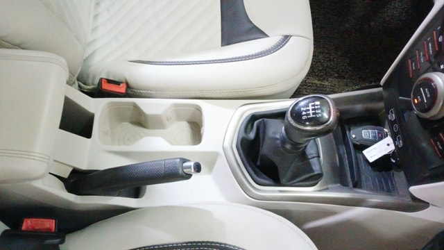 View Mahindra XUV300 Image 42 Used Mahindra XUV300 Image 42