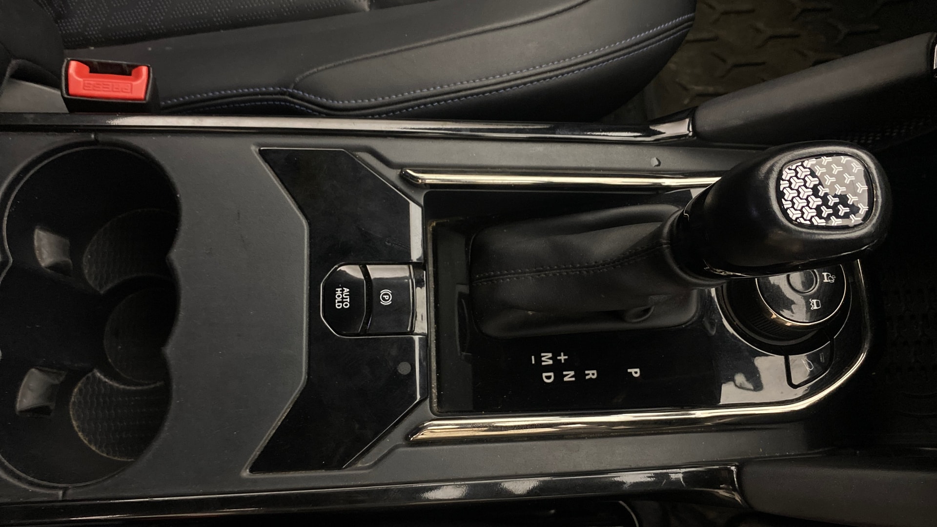 View 2024 Tata Safari XZA Plus Option Dark Image 43 Used 2024 Tata Safari XZA Plus Option Dark Image 43