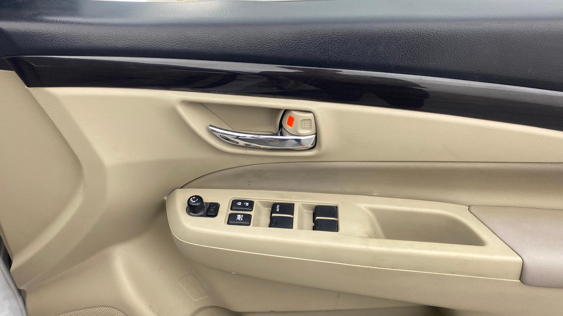 View 2018 Maruti Suzuki 1000 Base Variant Image 33 Used 2018 Maruti Suzuki 1000 Base Variant Image 33