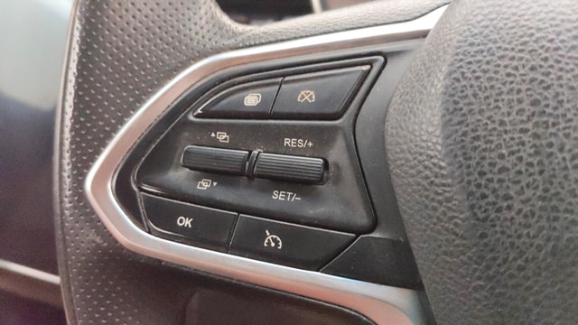 View MG Hector Plus Image 3 Used MG Hector Plus Image 3
