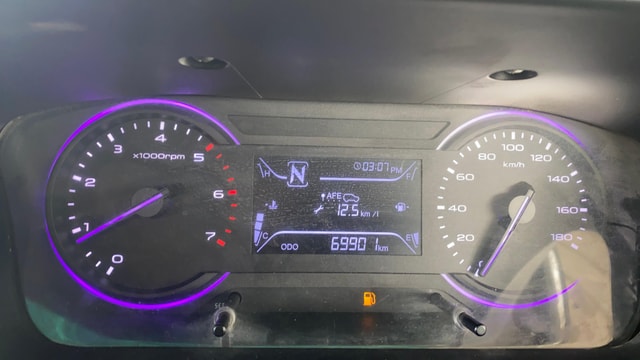 View Mahindra Marazzo Image 34 Used Mahindra Marazzo Image 34