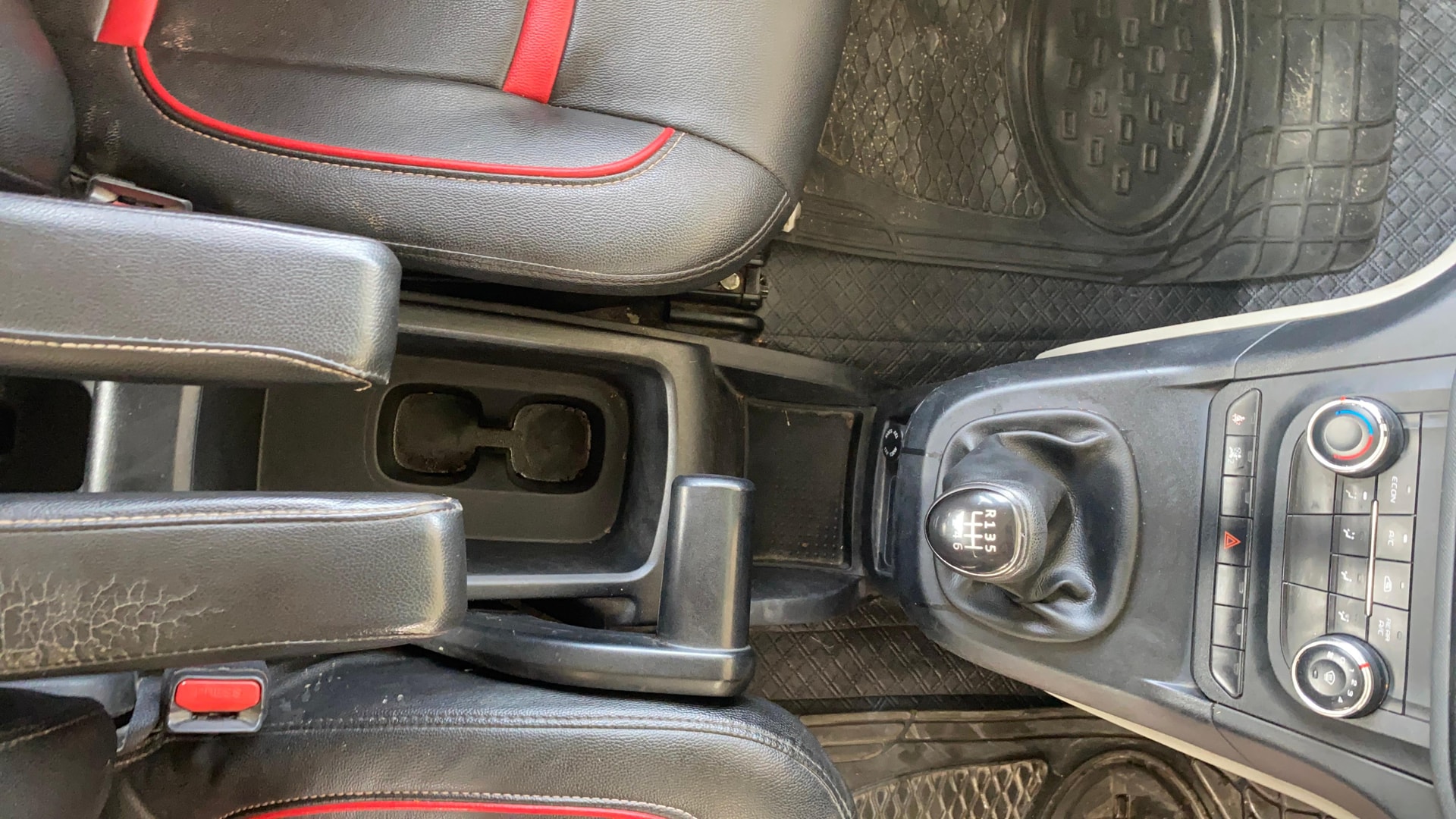View 2019 Mahindra Marazzo M2 7-Seater Image 38 Used 2019 Mahindra Marazzo M2 7-Seater Image 38