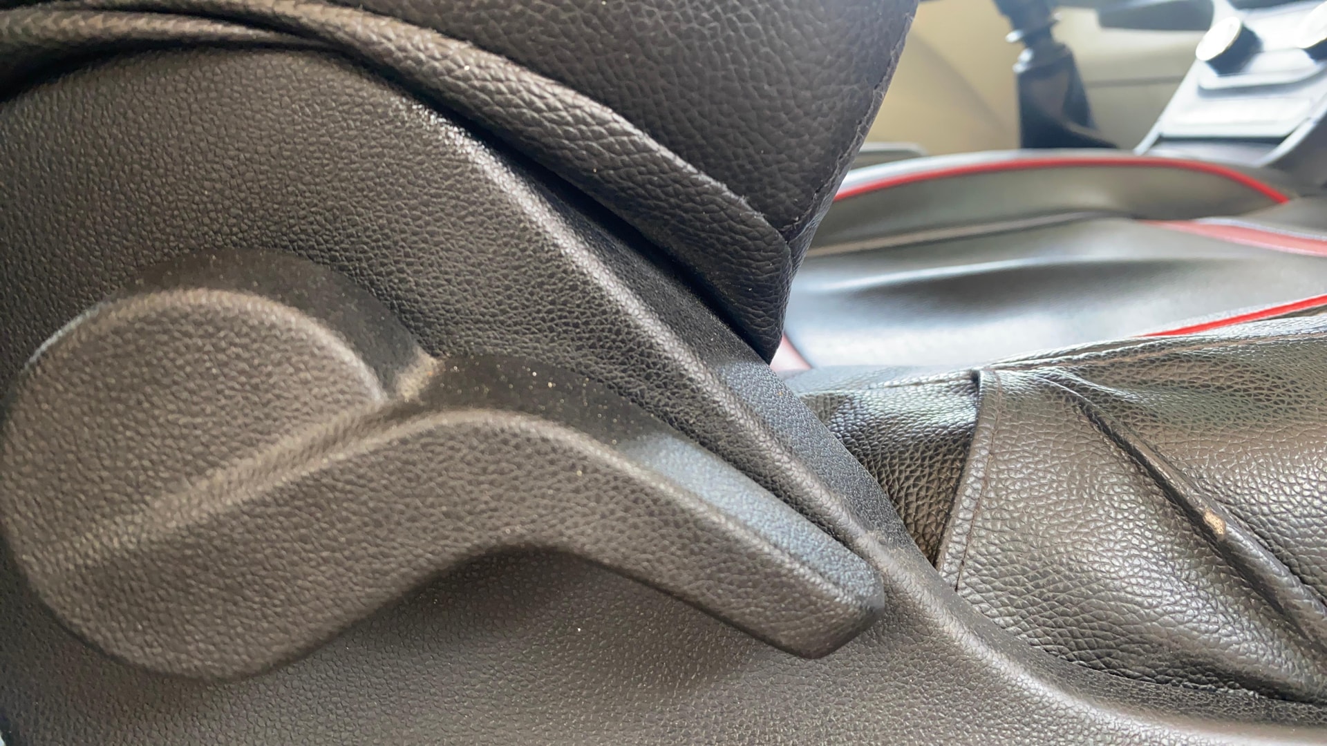 View 2019 Mahindra Marazzo M2 7-Seater Image 19 Used 2019 Mahindra Marazzo M2 7-Seater Image 19