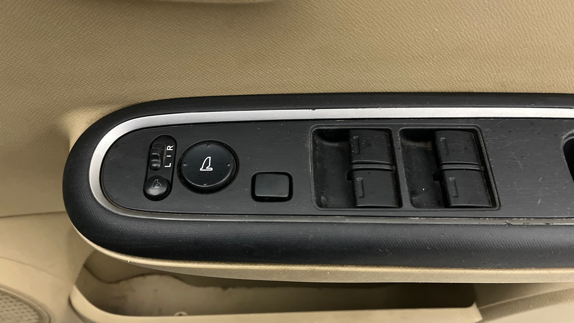 View 2016 Honda Amaze E MT Petrol BS IV Image 32 Used 2016 Honda Amaze E MT Petrol BS IV Image 32