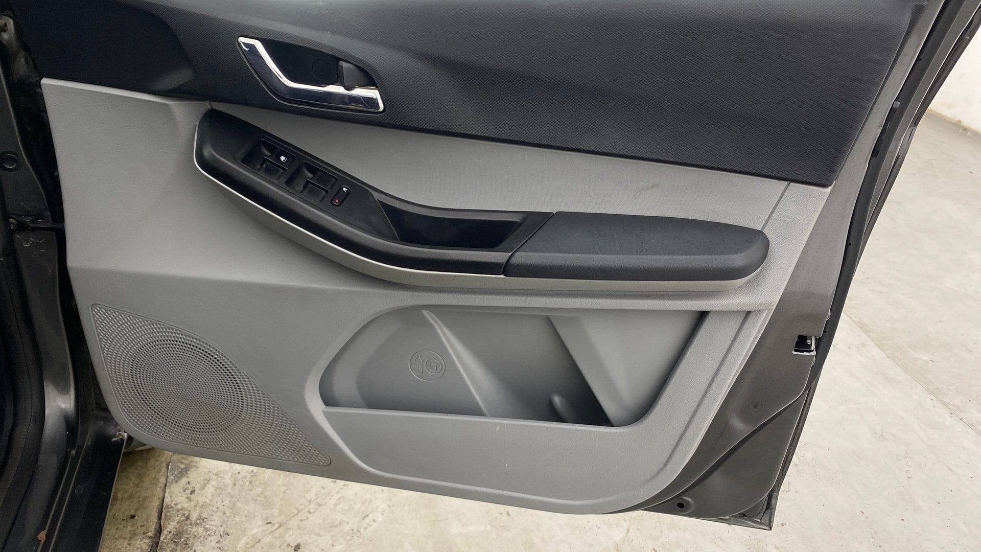 View 2021 Tata Tiago Revotorq XB Image 33 Used 2021 Tata Tiago Revotorq XB Image 33