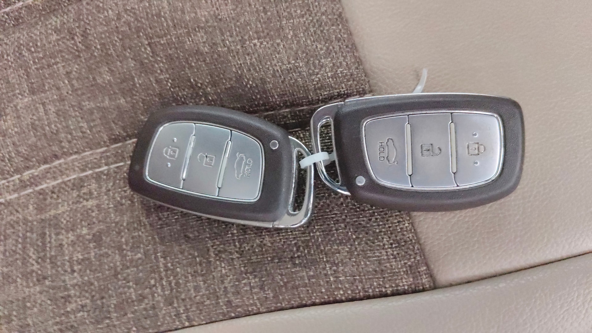 View 2014 Hyundai Xcent SX Petrol (O) Image 27 Used 2014 Hyundai Xcent SX Petrol (O) Image 27