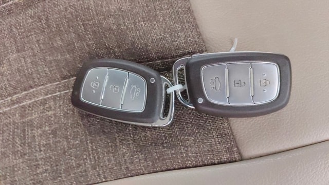 View Hyundai Xcent Image 27 Used Hyundai Xcent Image 27