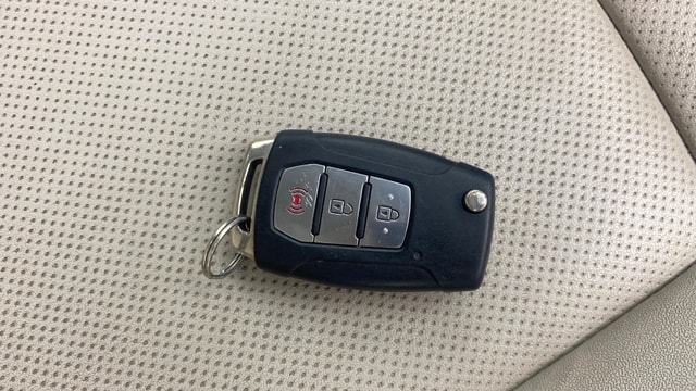 View Mahindra XUV300 Image 19 Used Mahindra XUV300 Image 19