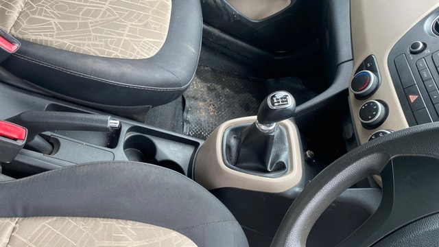 View Hyundai Grand i10 Image 37 Used Hyundai Grand i10 Image 37