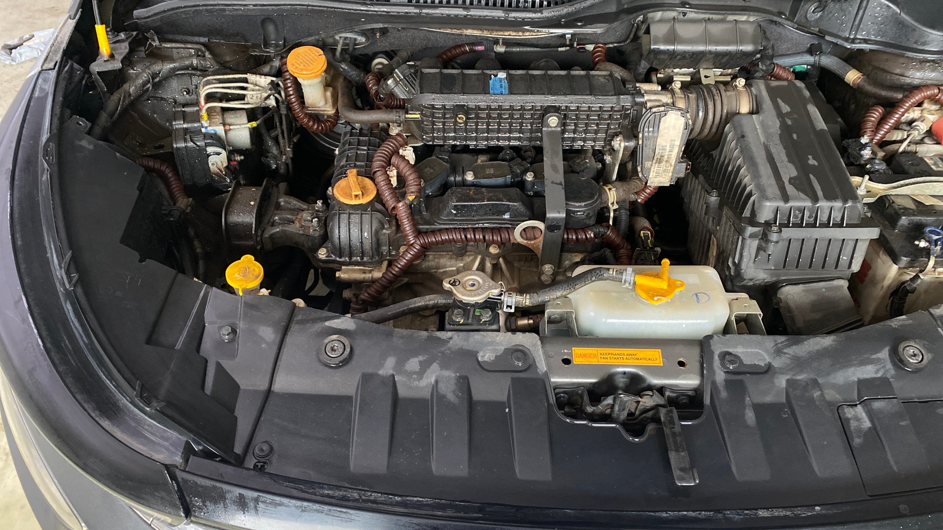 View 2023 Tata Altroz XZ Petrol Image 3 Used 2023 Tata Altroz XZ Petrol Image 3