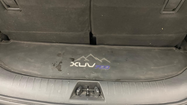 View Mahindra XUV700 Image 10 Used Mahindra XUV700 Image 10