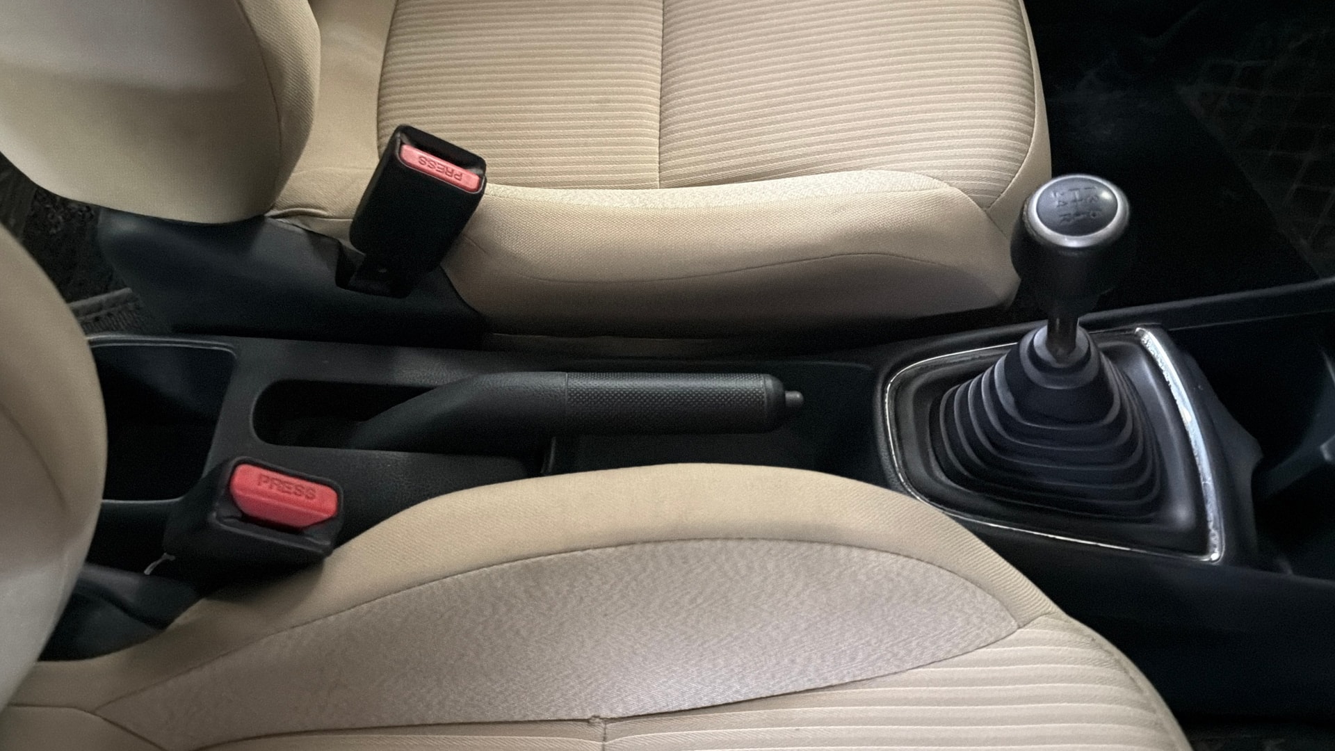 View 2018 Honda Amaze E MT Petrol BS IV Image 37 Used 2018 Honda Amaze E MT Petrol BS IV Image 37