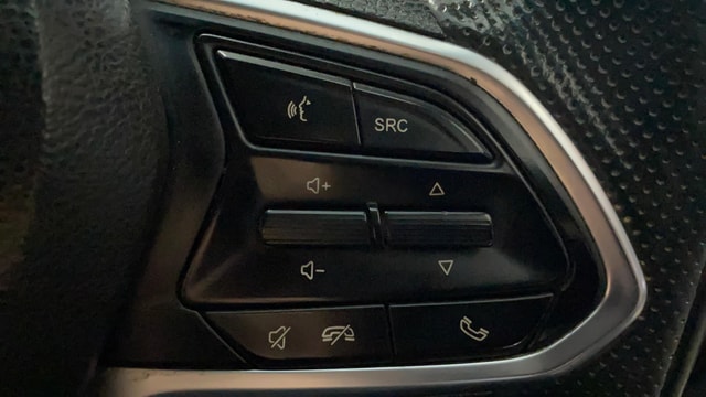View MG Hector Plus Image 3 Used MG Hector Plus Image 3