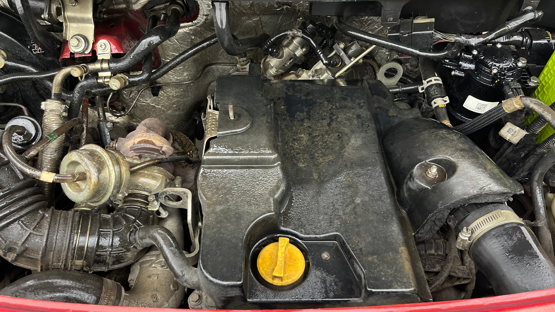 View 2017 Mahindra TUV300 T10 100HP Image 41 Used 2017 Mahindra TUV300 T10 100HP Image 41