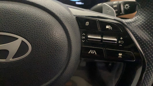 View Hyundai Alcazar Image 3 Used Hyundai Alcazar Image 3