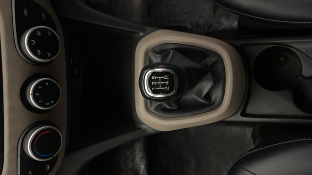 View Hyundai Grand i10 Image 37 Used Hyundai Grand i10 Image 37